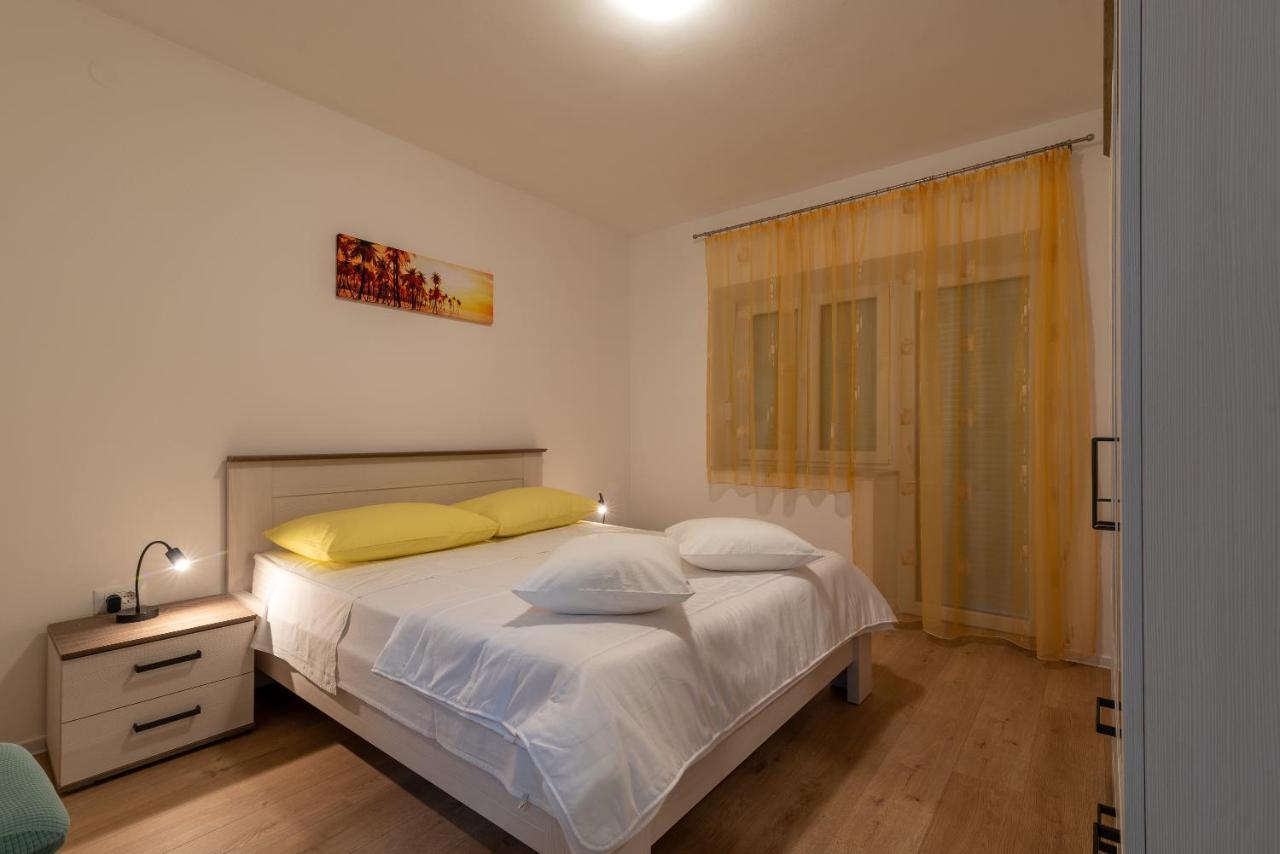 Apartman Galeb 트로기르 외부 사진